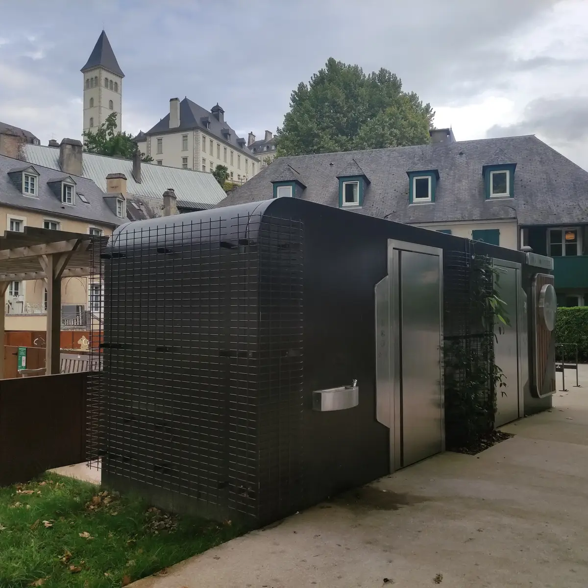 Toilettes Jardins médiévaux