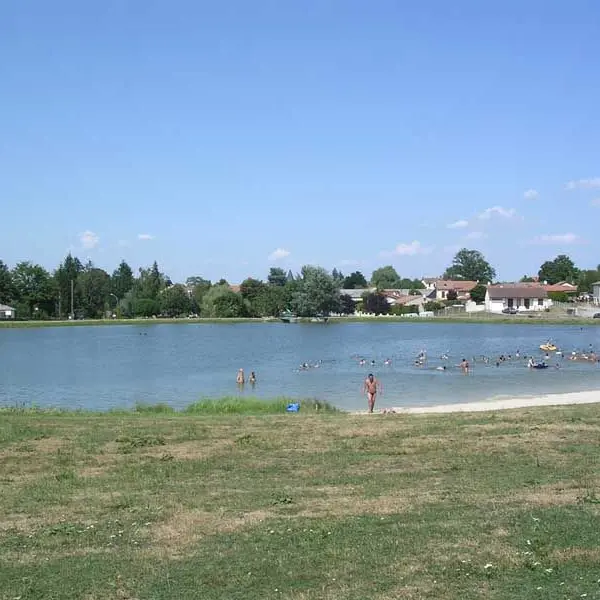 Plan d'eau de Cognac la Forêt_1