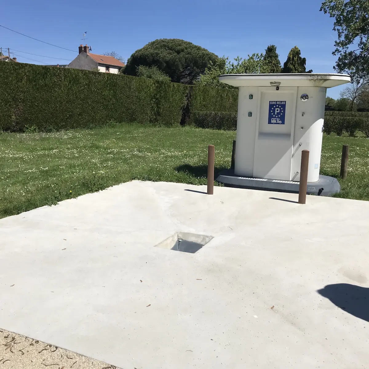 Aire d'accueil camping-car La Planche des Dames_3