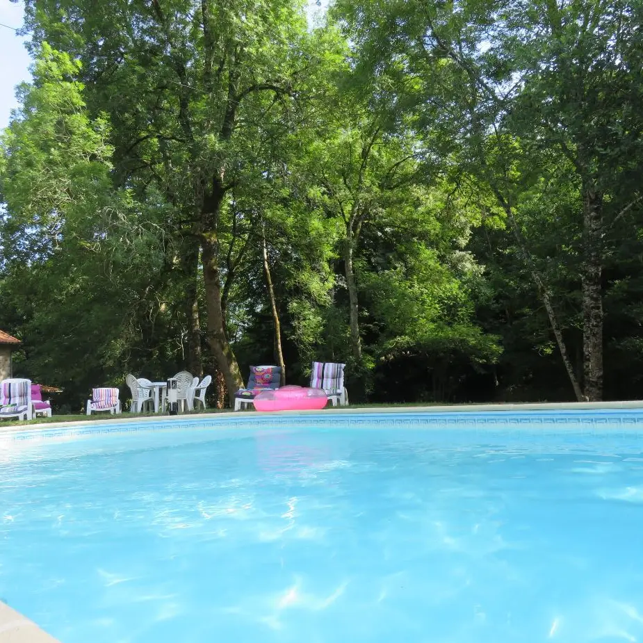 Gîte Rochechouart Le Moulin de la Maillerie_Piscine chauffée