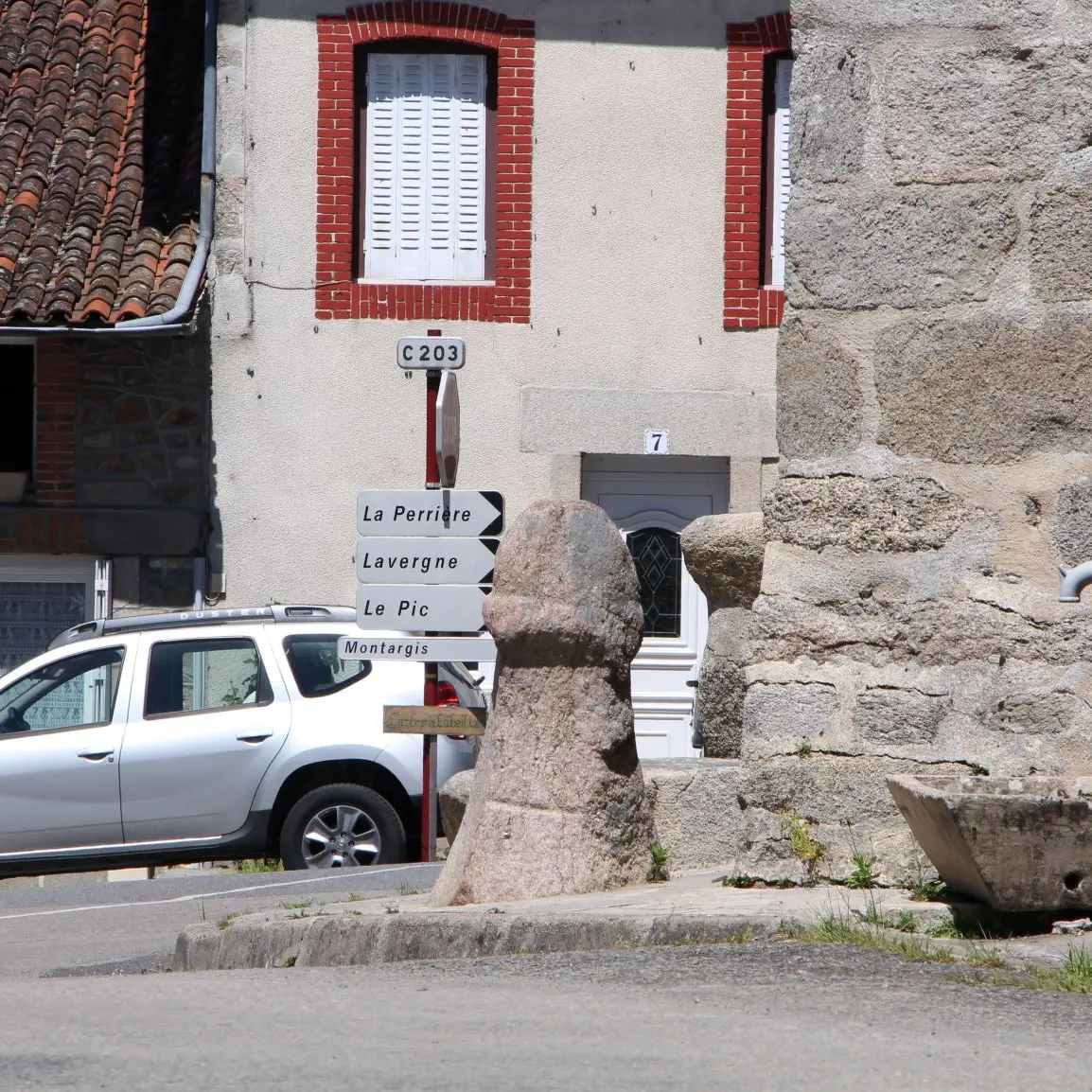 Pierre phallique à Javerdat_3