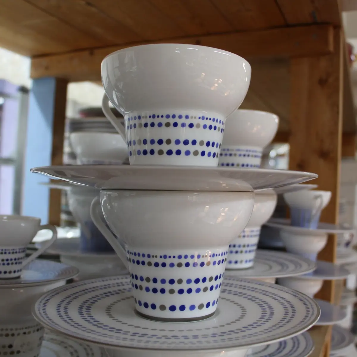 Magasin d'usine de porcelaine - Compagnie des porcelaines de Limoges_4