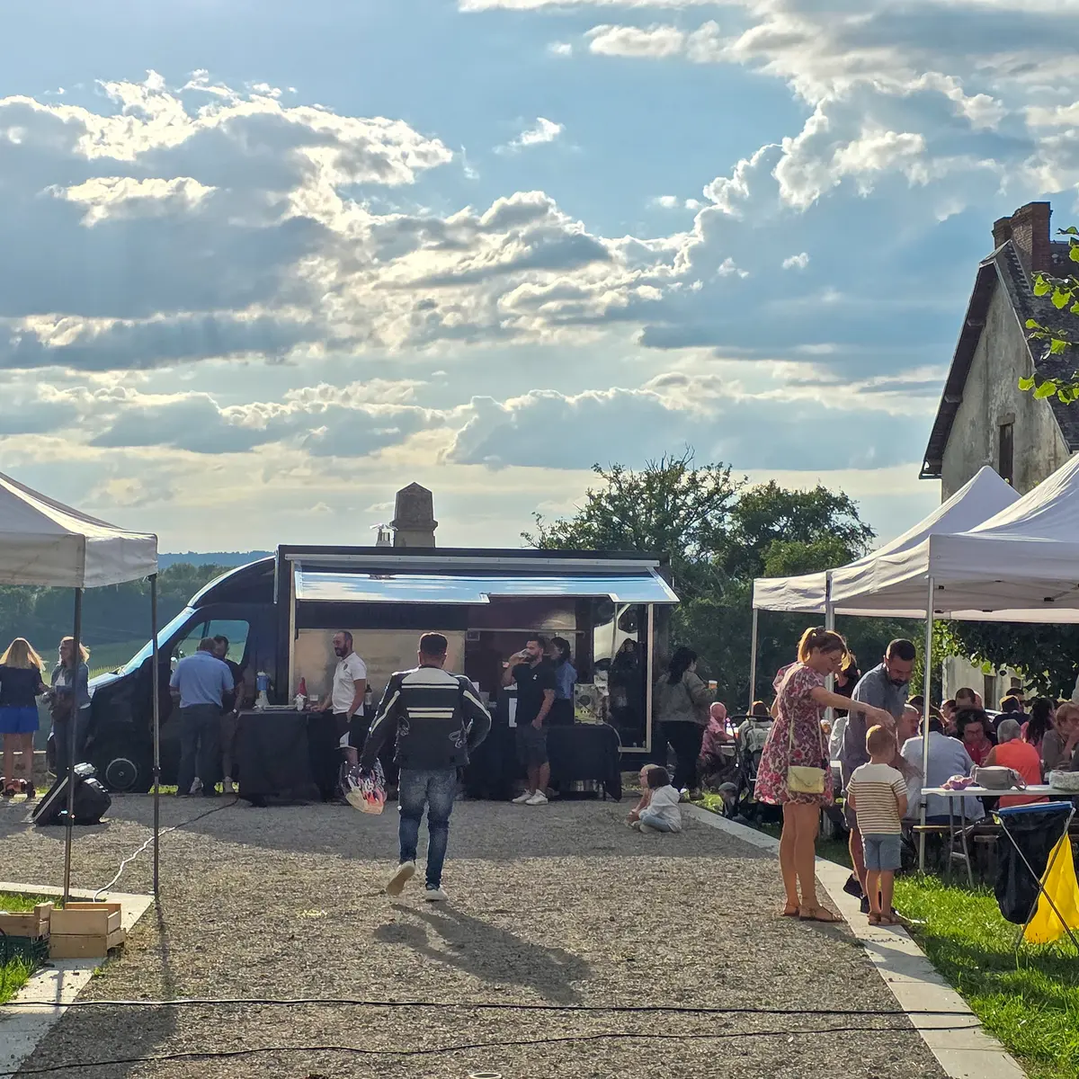Marché festif de Beynac