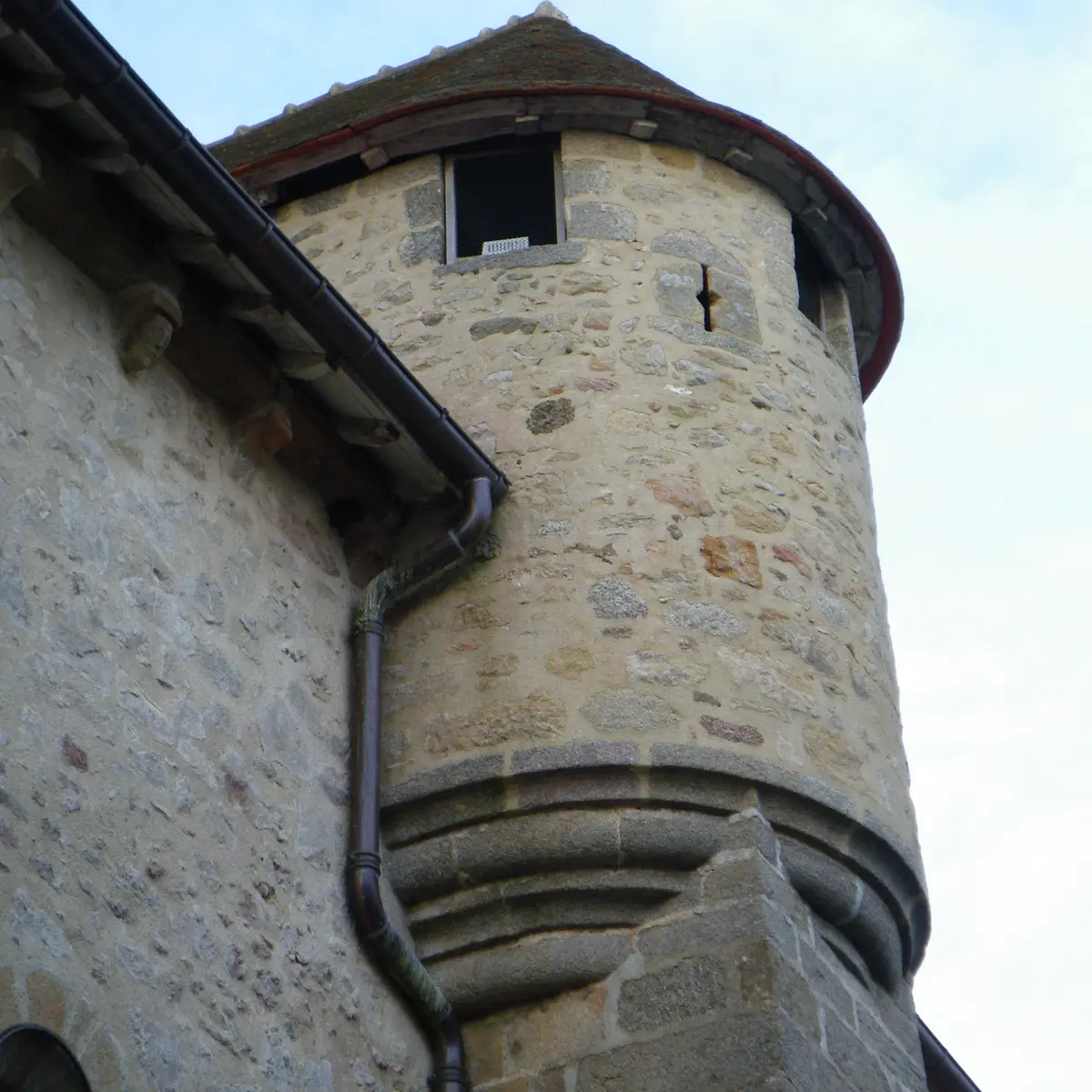 Échauguette de l'église fortifiée d'Arnac la Poste