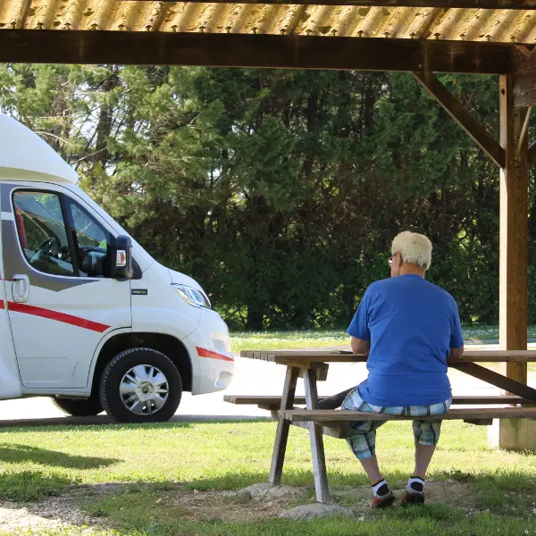 Aire de camping Car Cartelegue