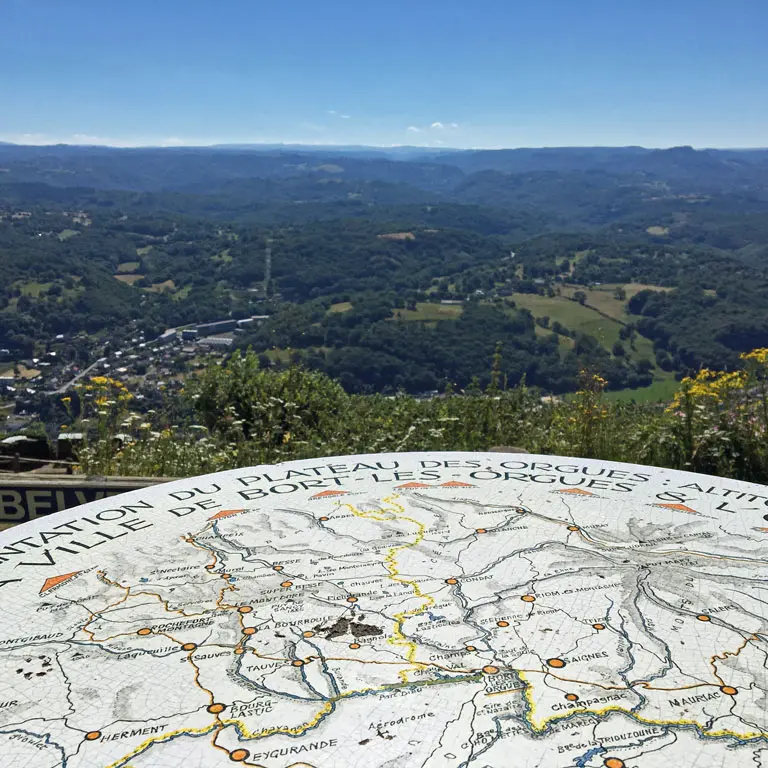 Table d'orientation des Orgues de Bort_1