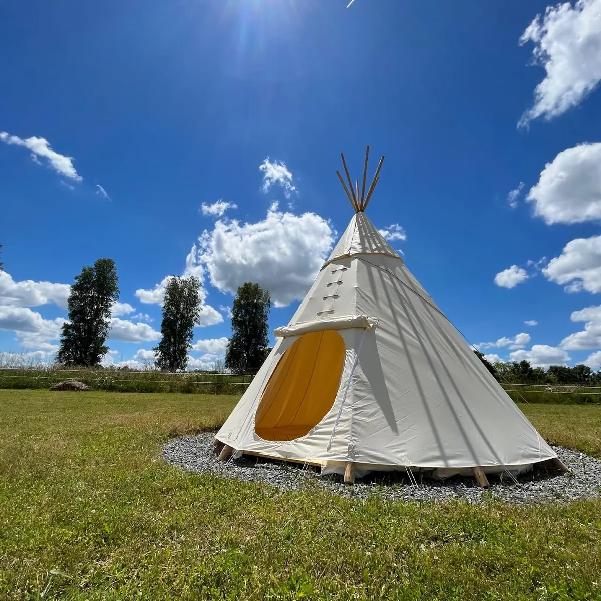 tipis_base-nautique-lacs-haute-charente-limousin-insolite