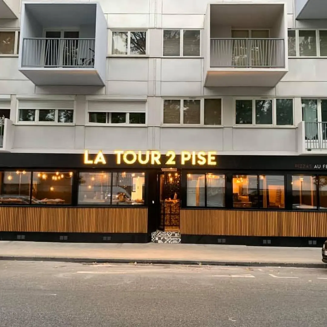 La Tour de Pise - Pau - extérieur