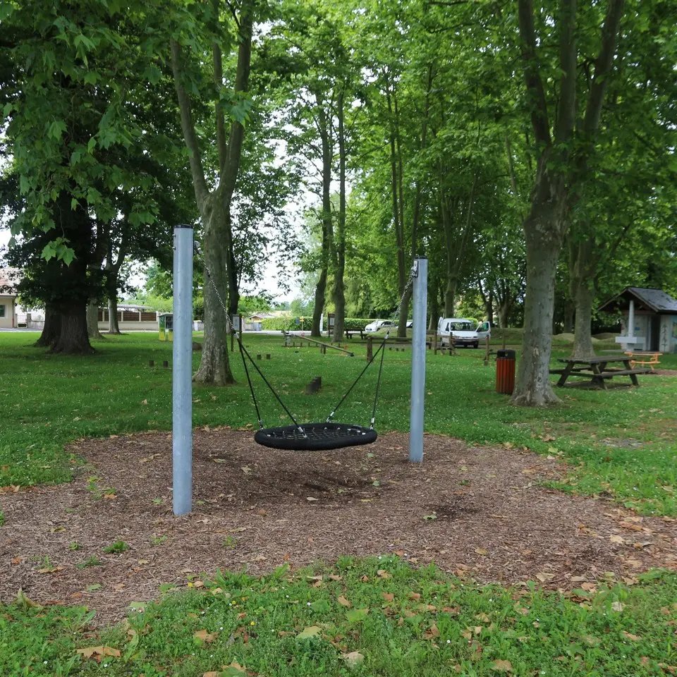 Aire de Jeux - Uzein