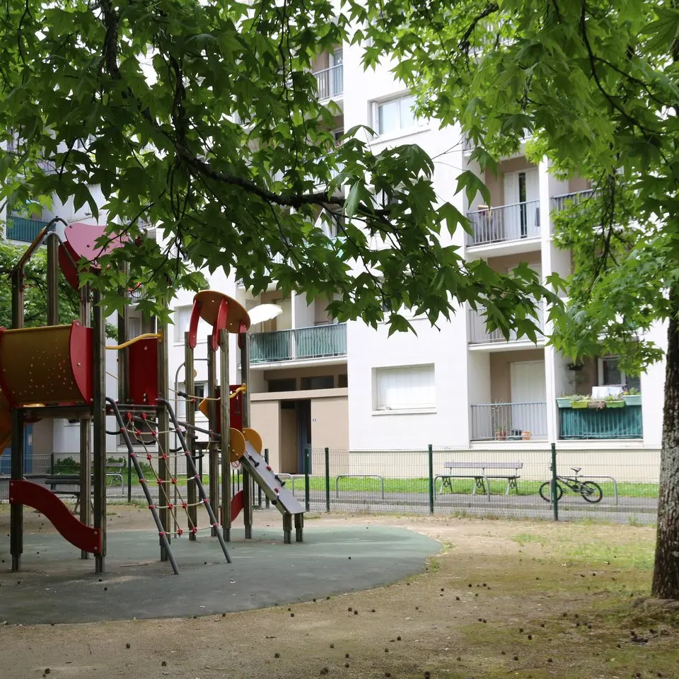 Aire de jeux Maréchal Juin 09 - Pau Pyrénées Tourisme