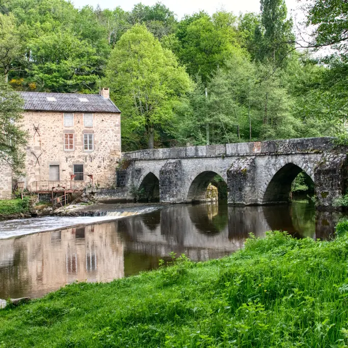 BESSINES Vieux Pont