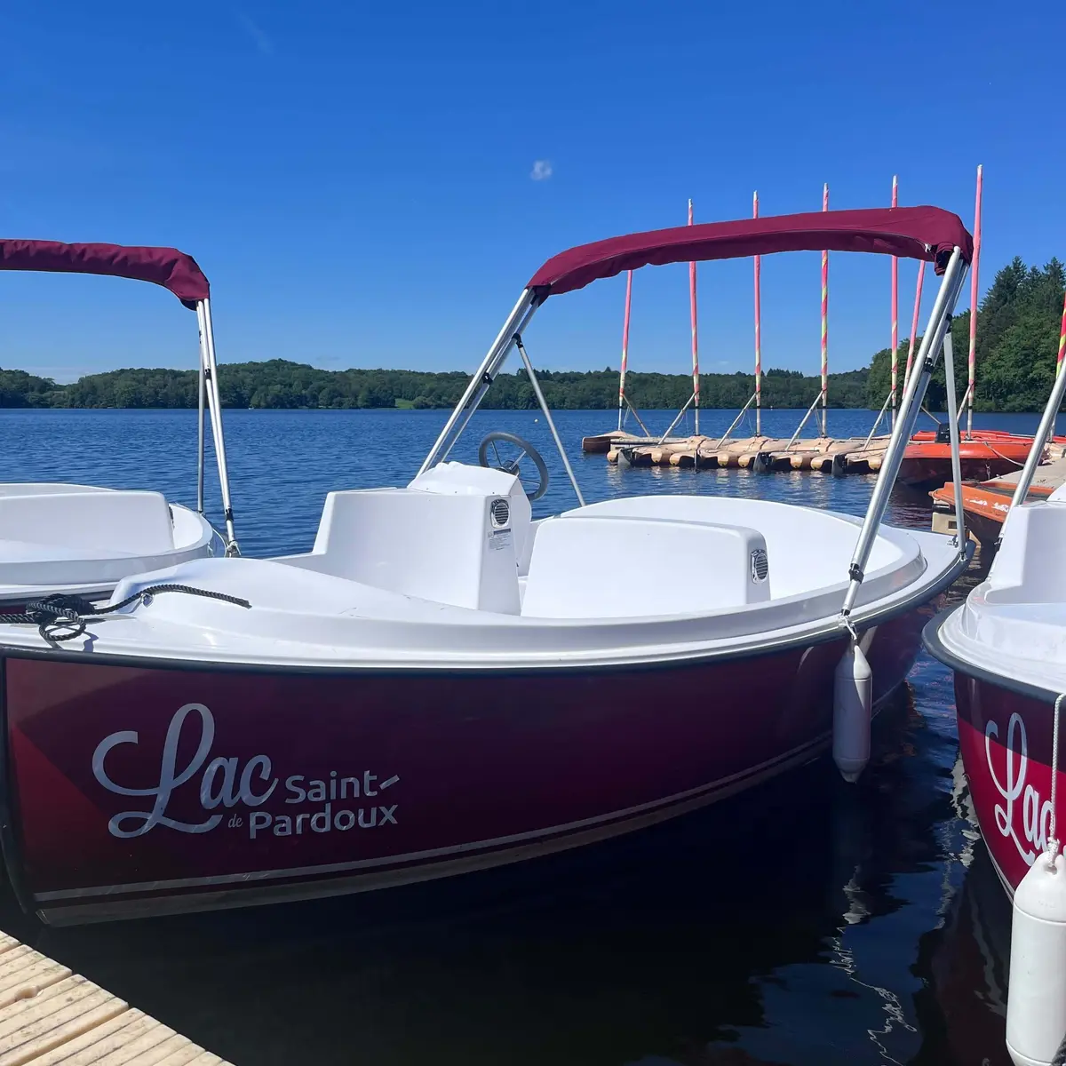Bateaux électriques - Lac de Saint-Pardoux