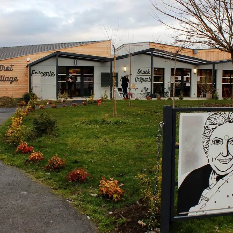 Bistrot du village emmaus exterieur