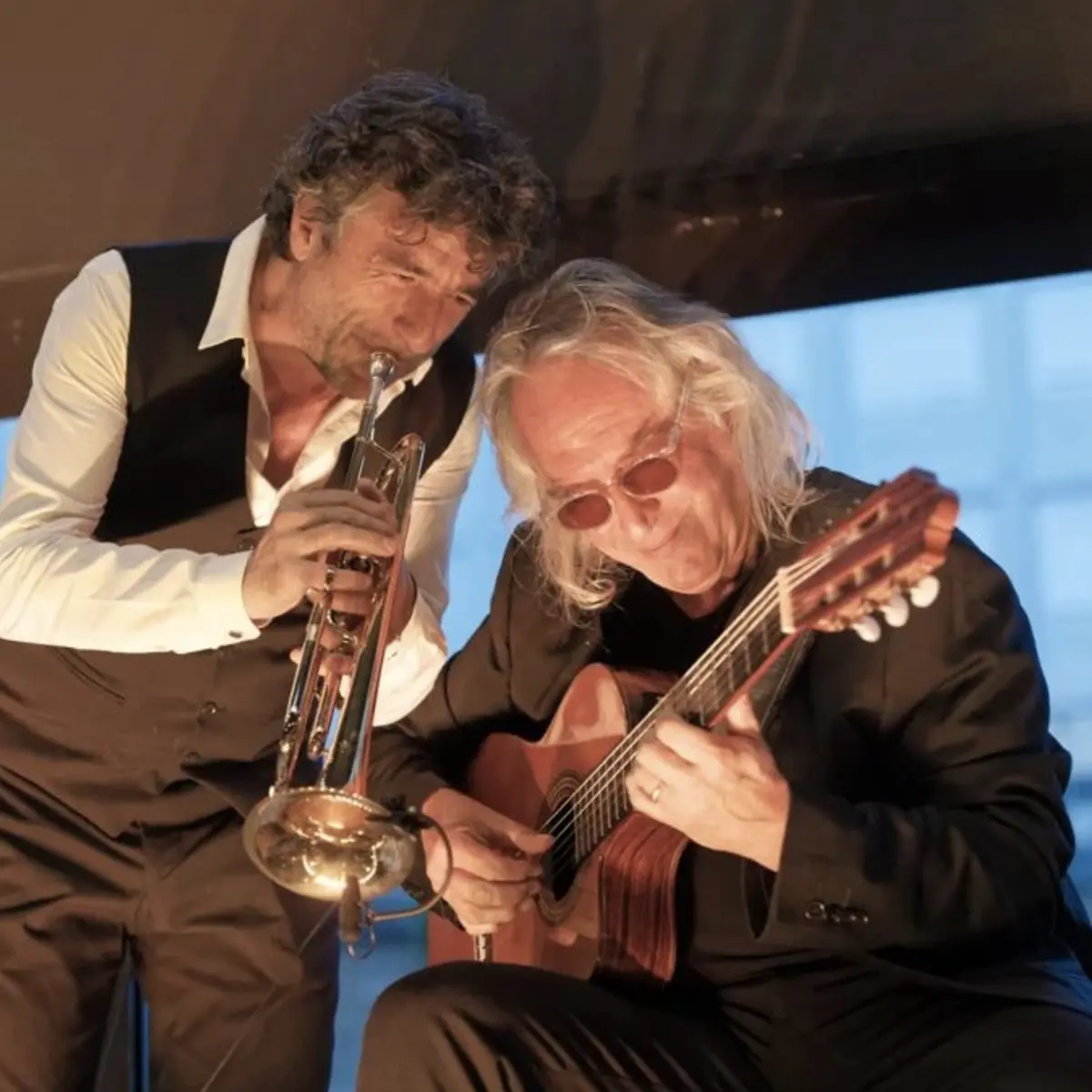 Théâtre Au P'tit Bidule : Une Voix, Six Cordes : Hommage à Claude Nougaro