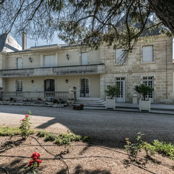 Château-d-Arcins2