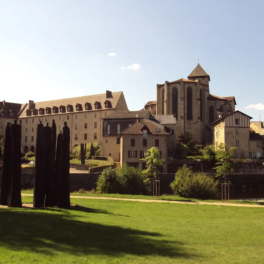 Collégiale et Pré Lanaud - Eymoutiers - (c)Pays Monts et Barrages