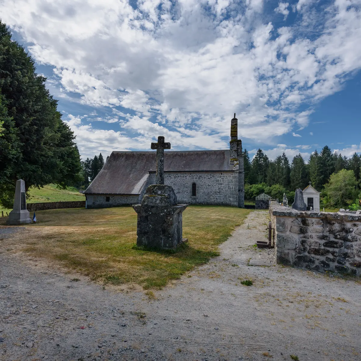Eglise - L'église aux Bois © Benoit Charles (4)