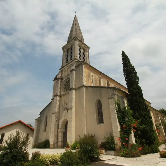Eglise Façade clocher Gamarde-les-Bains ©Mapio