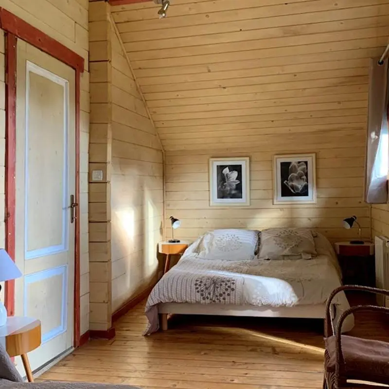 Gîte-3-Les-Chalets-de-Meilhac-1