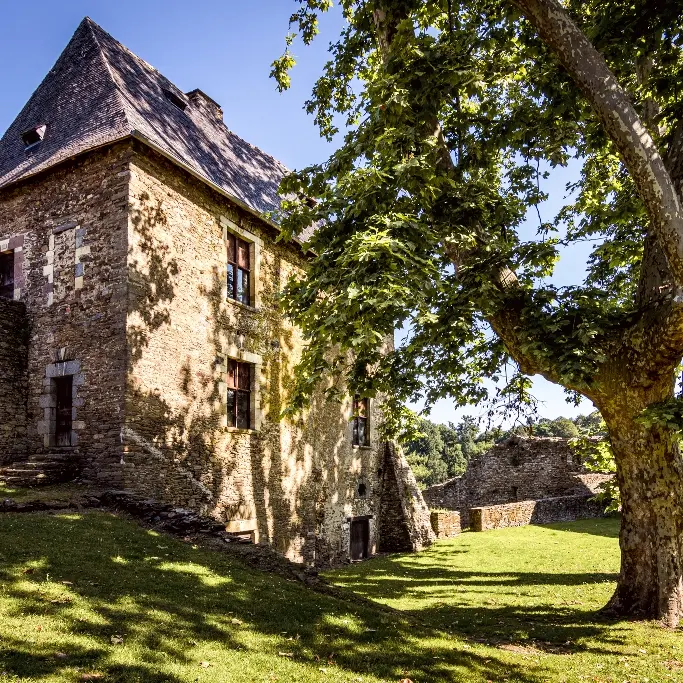 Castrum de Ségur-le-Château_3