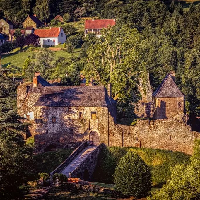 Castrum de Ségur-le-Château_4