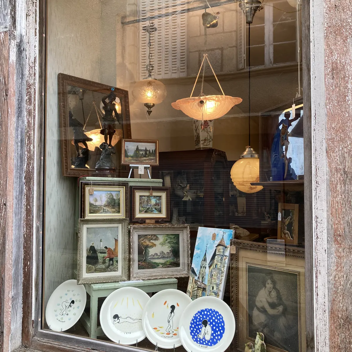 Vitrine1