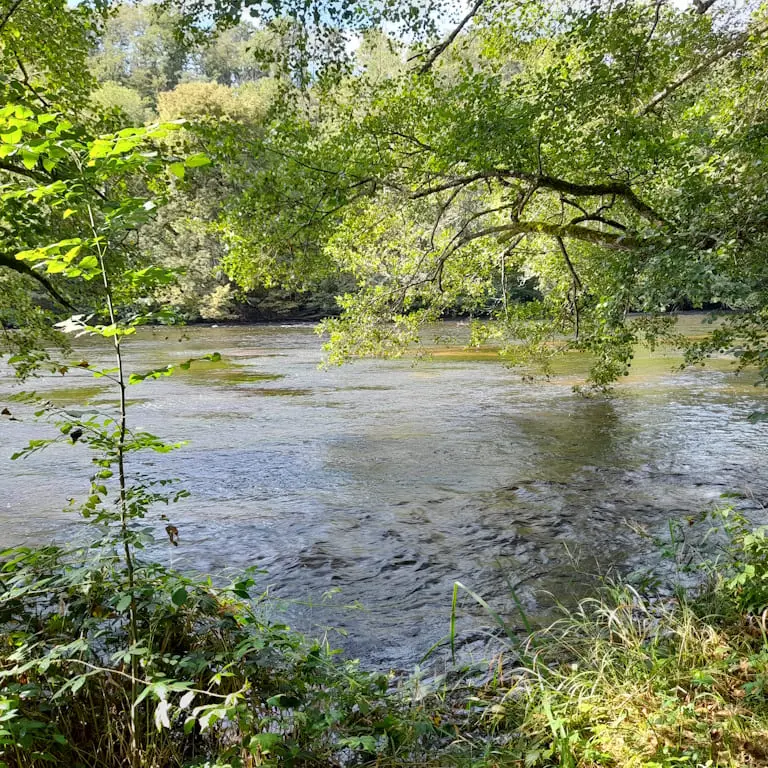 Le Pénitent à Saint-Léonard de Noblat pique nique géocaching randonnée pêche et moulin à papier à visiter