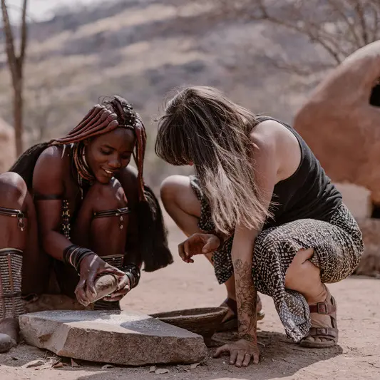 Ph_Extraites duDOSSIER ARTISTIQUE MELANIE MELOTFemme hImba MELANIE MELOT