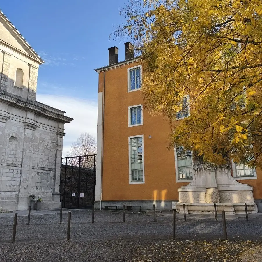 Place Saint Louis de Gonzague