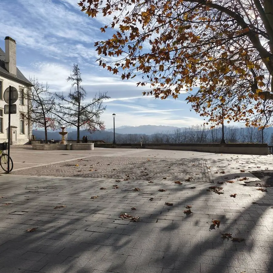 Place de la déportation Pau