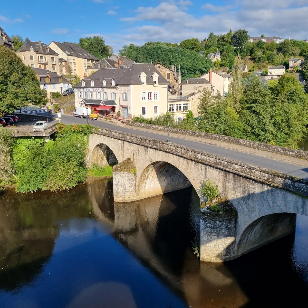 Uzerche panorama ©LL OT Terres de Corrèze (8)