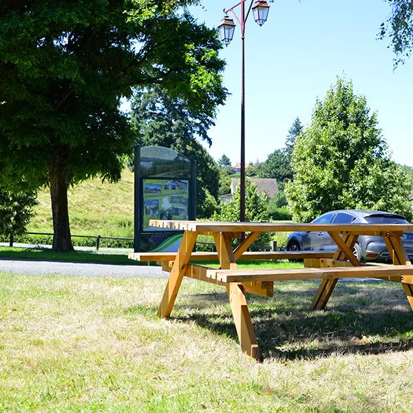 aire-de-pique-nique-rilhac-lastours