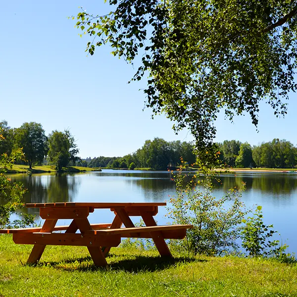 aire-de-pique-nique-saint-hilaire-les-places