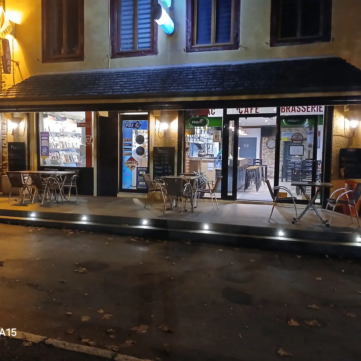 bar