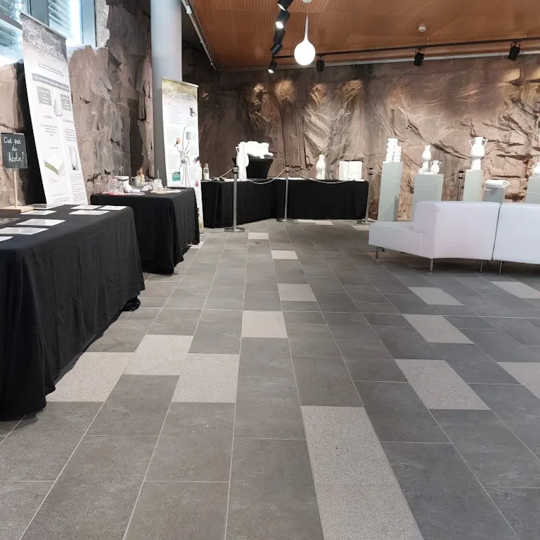 Exposition musée UREKA - Le Kaolin, de la carrière à la porcelaine
