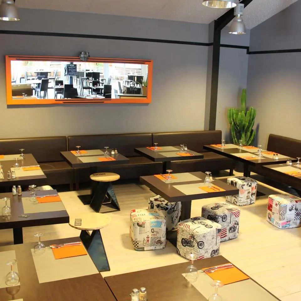 Restaurant Carte blanche - Lons - tables