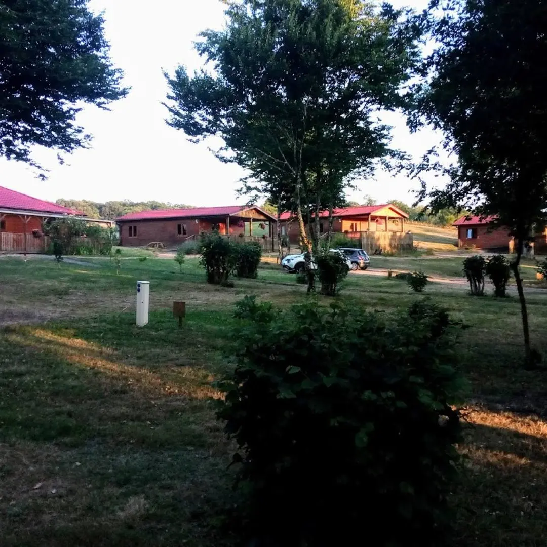 Camping de Sagnat Les pignons verts