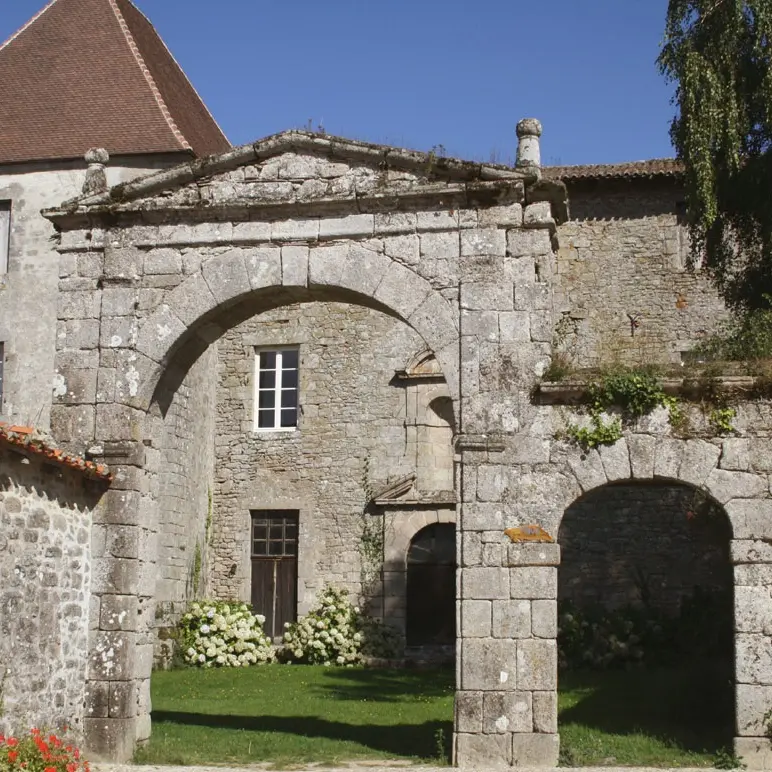 Porche du Couvent des Carmes