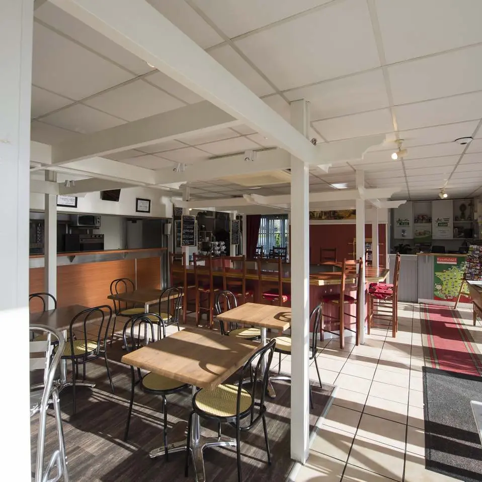 brit hôtel - salle restaurant