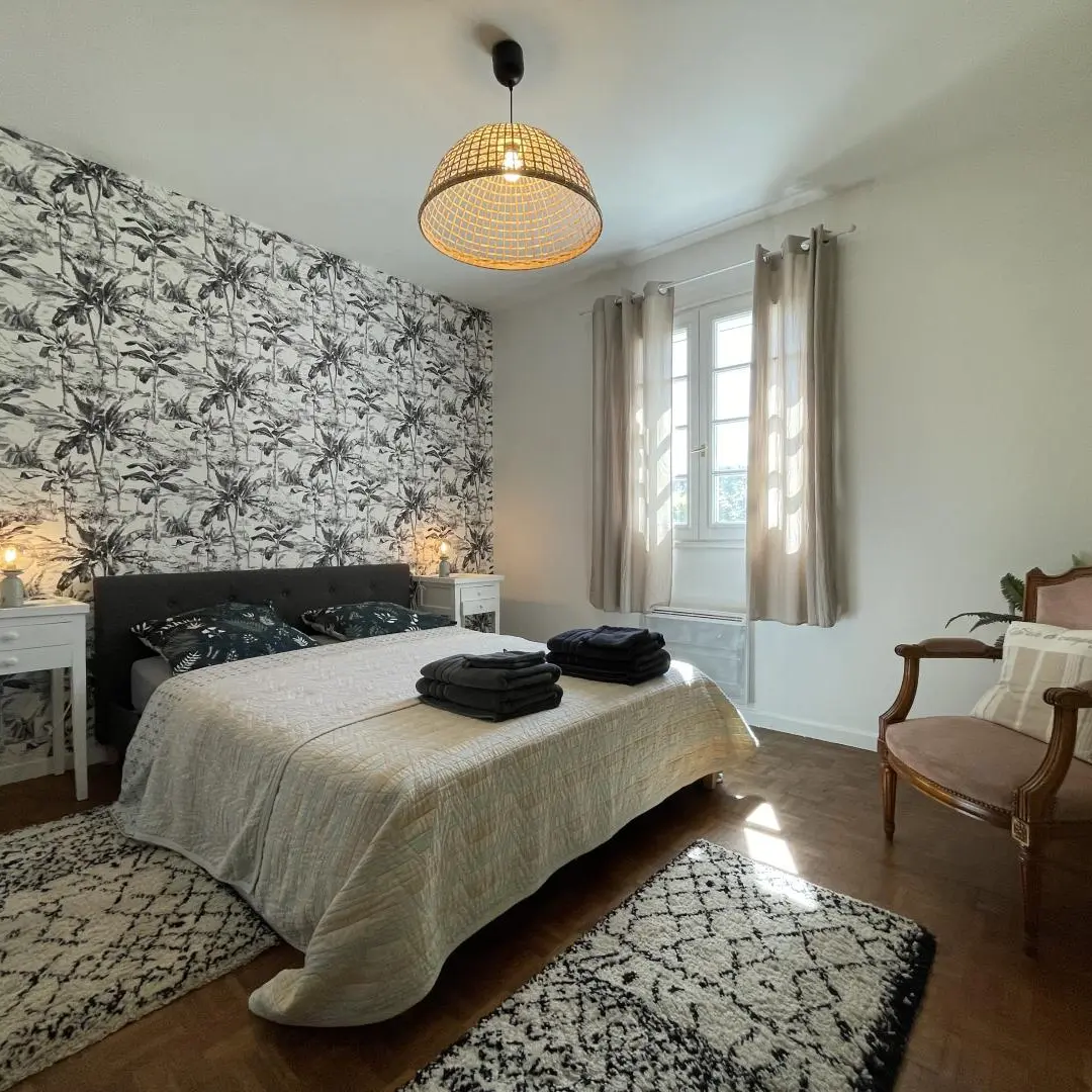 gite du soleil-jurancon-la chambre