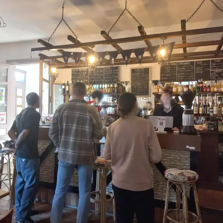 intérieur bar lu chamçac
