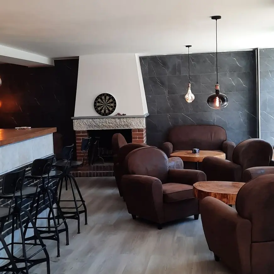 le relais d ayen salle