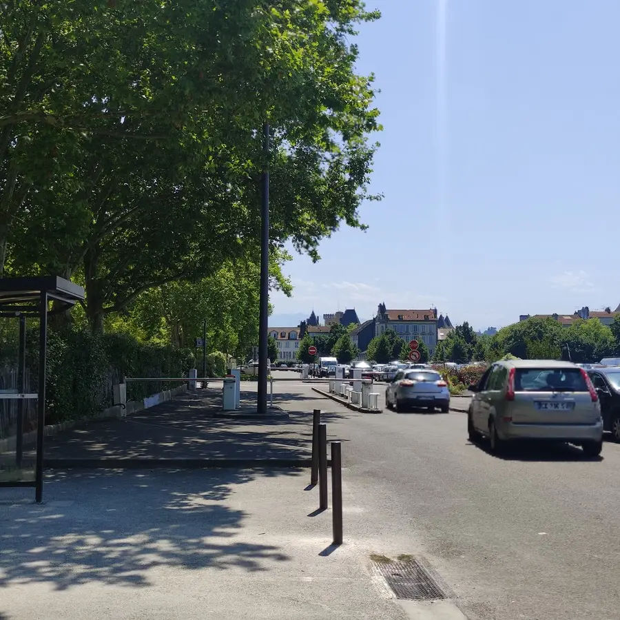 parking Verdun sortie