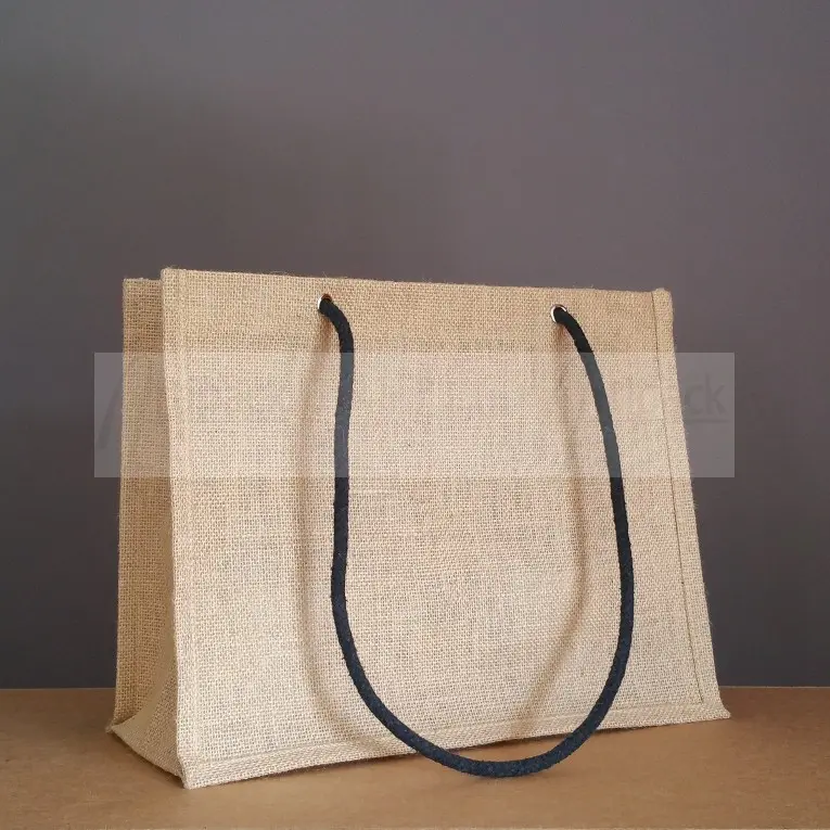 sac-en-jute-avec-cordes-longues