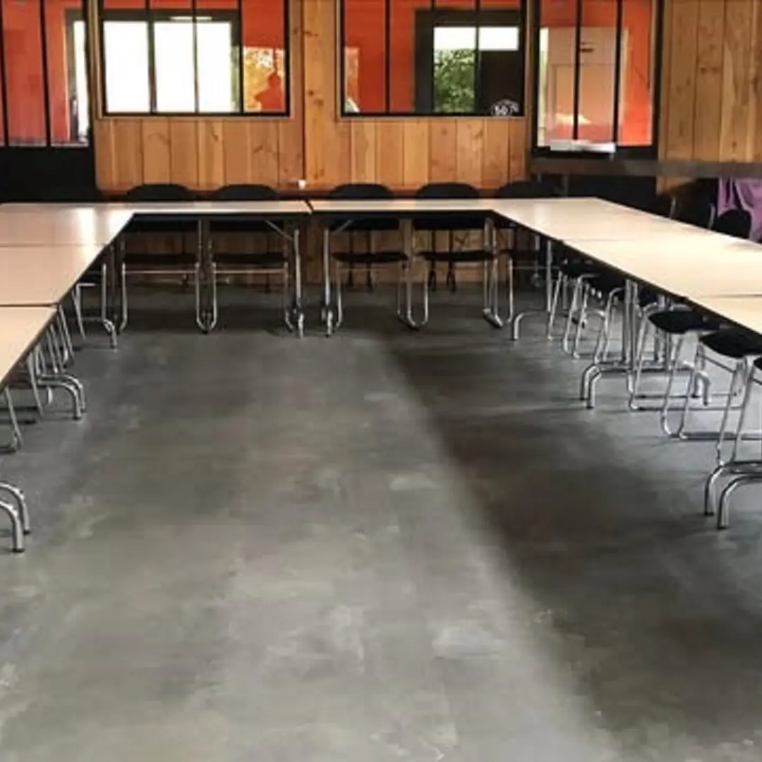 salle aménagée