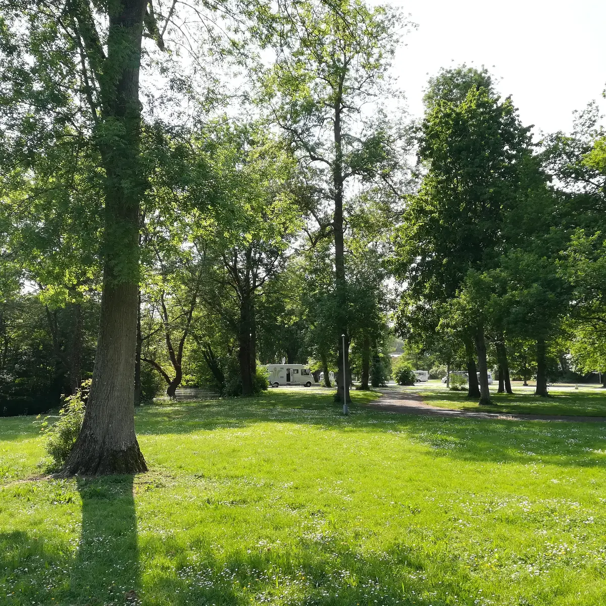 Camping Au Coeur de Vendôme -Emplacements  (1)