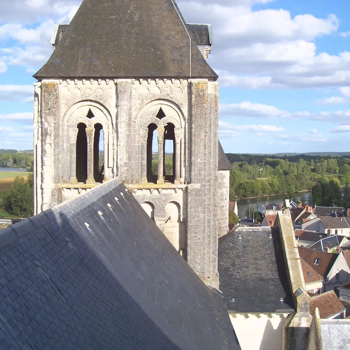 clocher-collegiale