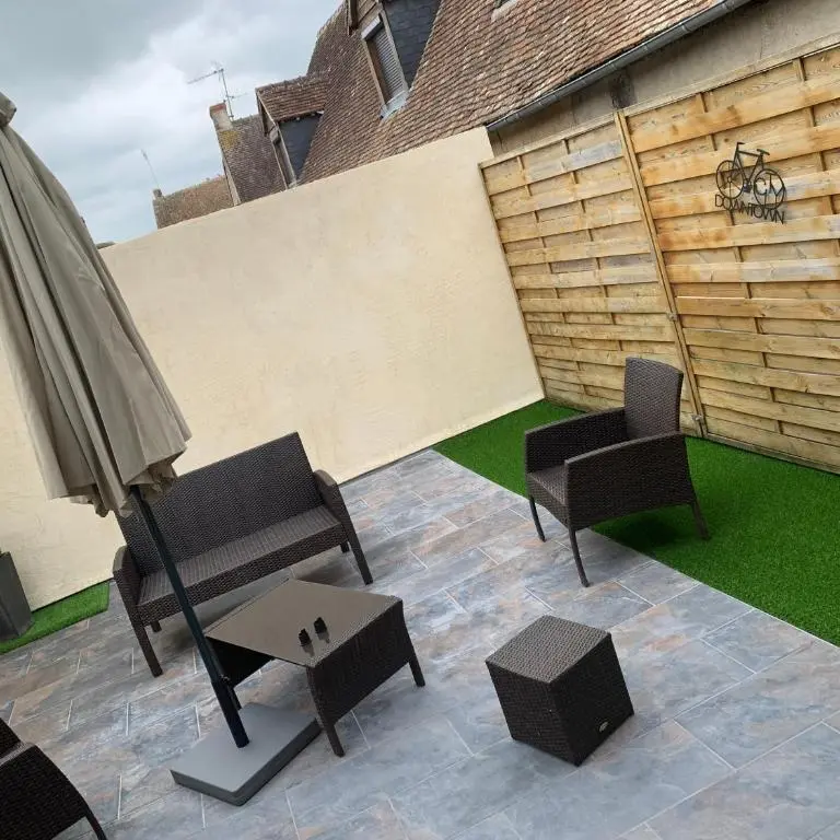 Beaumont Vélo le gîte - terrasse