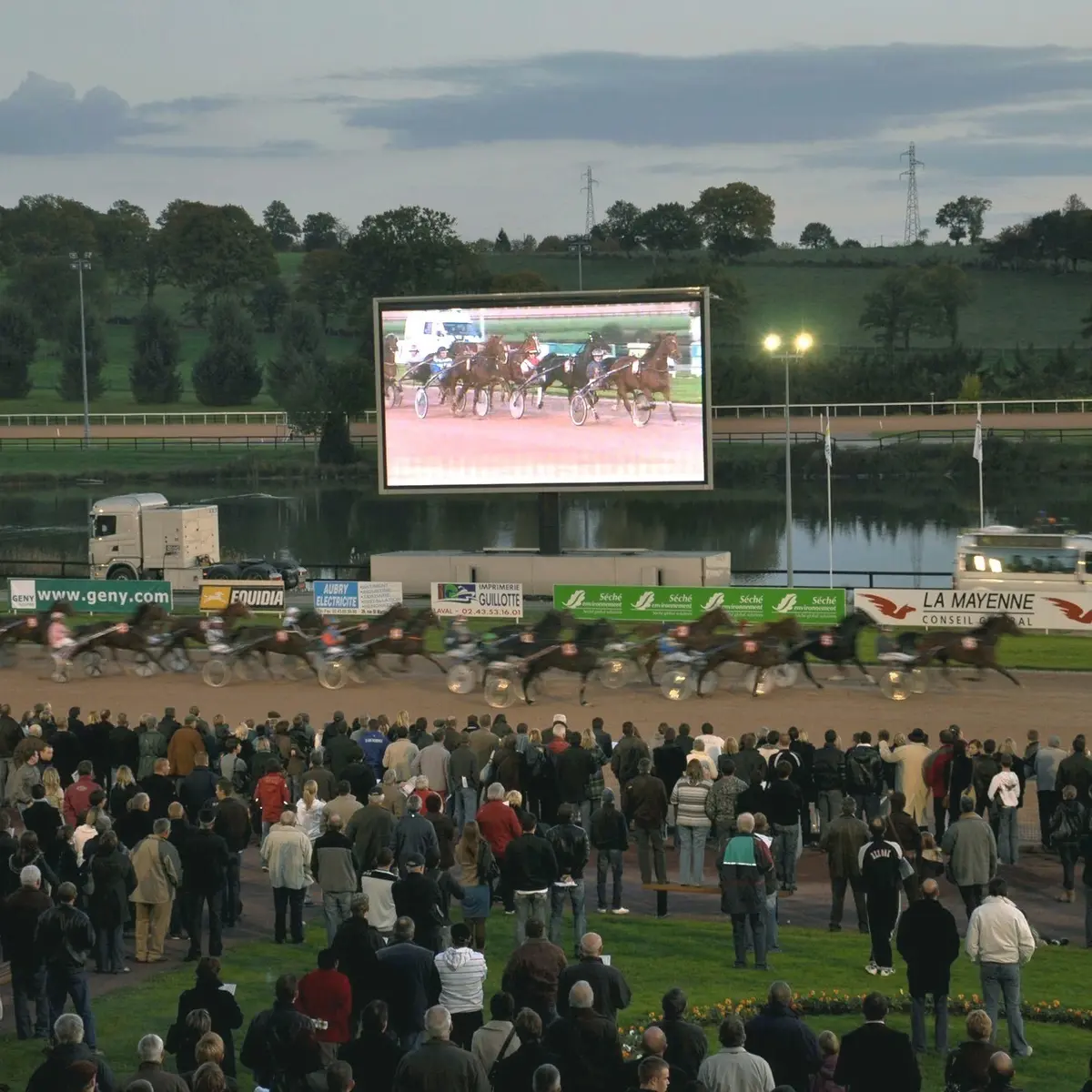 181438_hippodrome_laval2