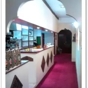 200033_restaurant_agra_couloir